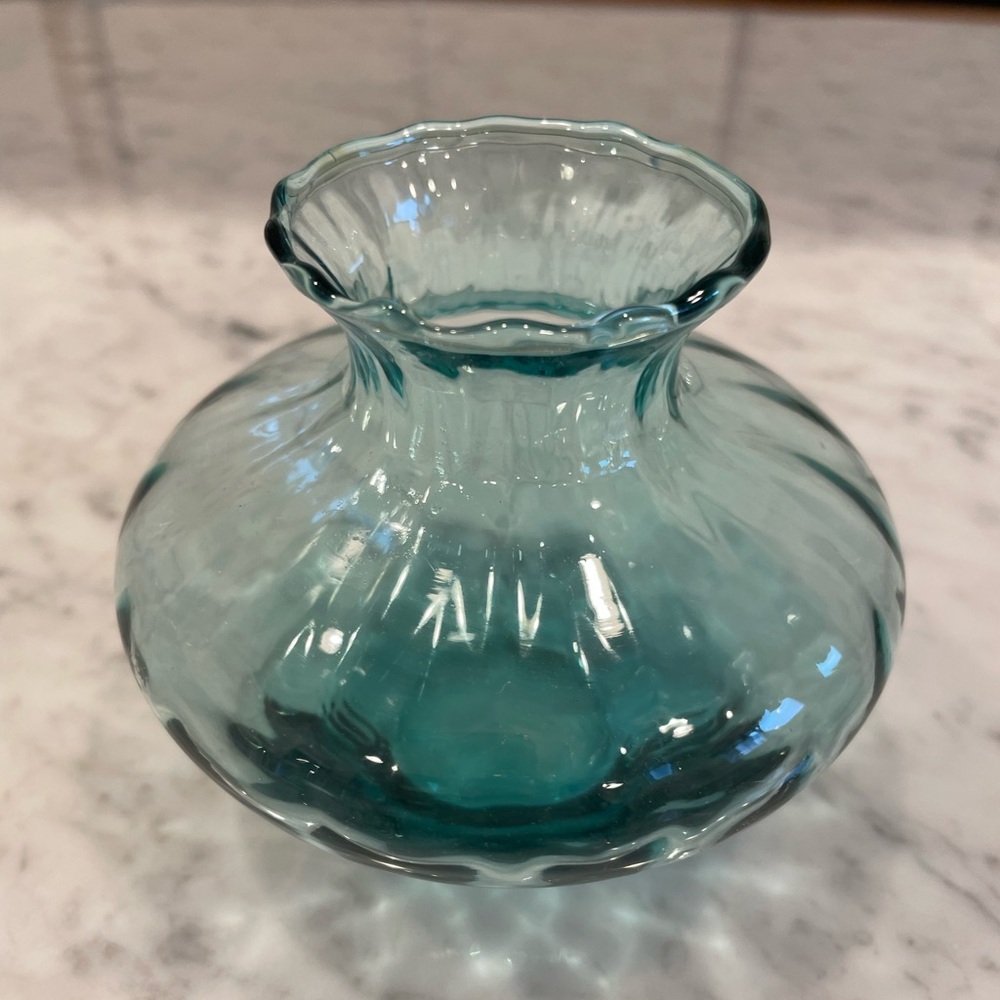 Gorgeous Teal Glass Floral Bud Vase